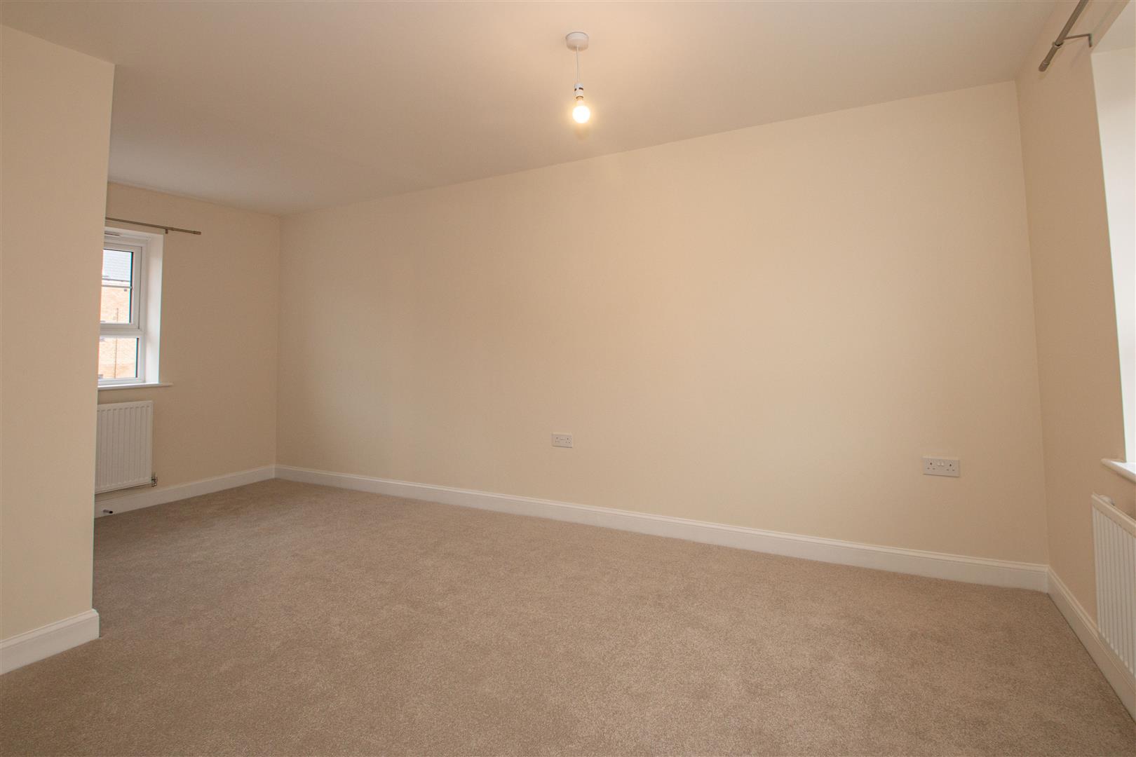 Lithgows Avenue, Brooklands, Milton keynes